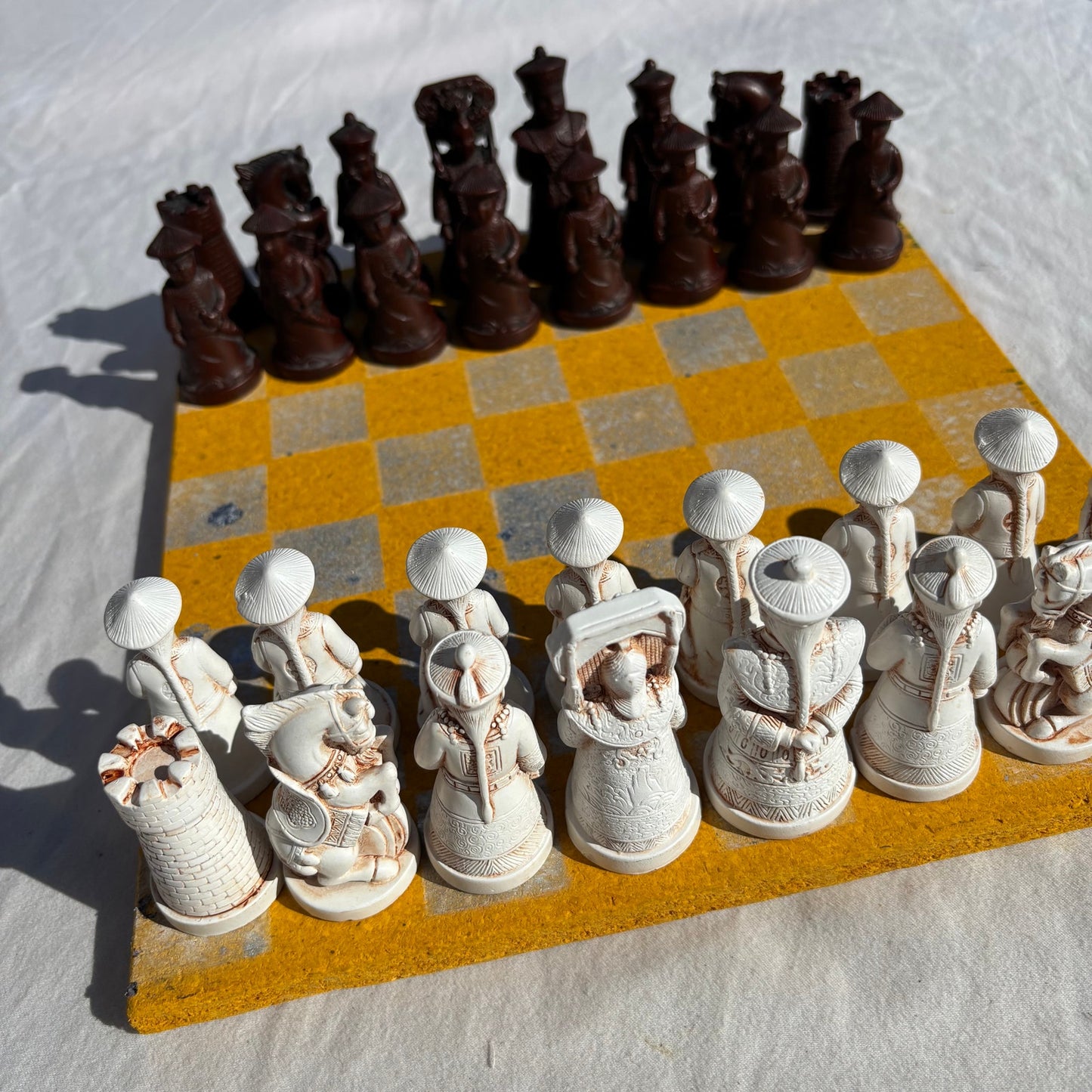 Golden Yellow - Chinese Edition Chess Set