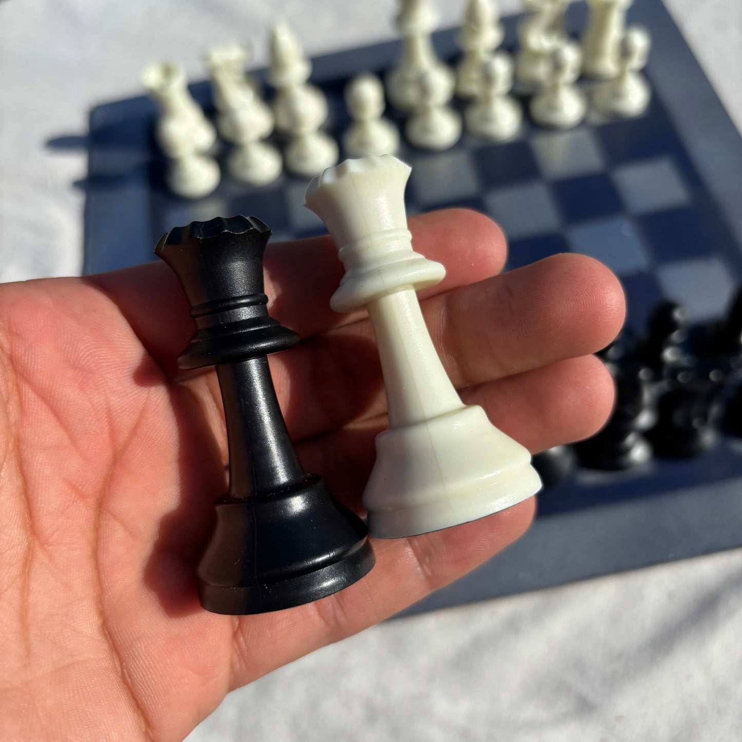 Silver Tin blue - Painted Chess Set