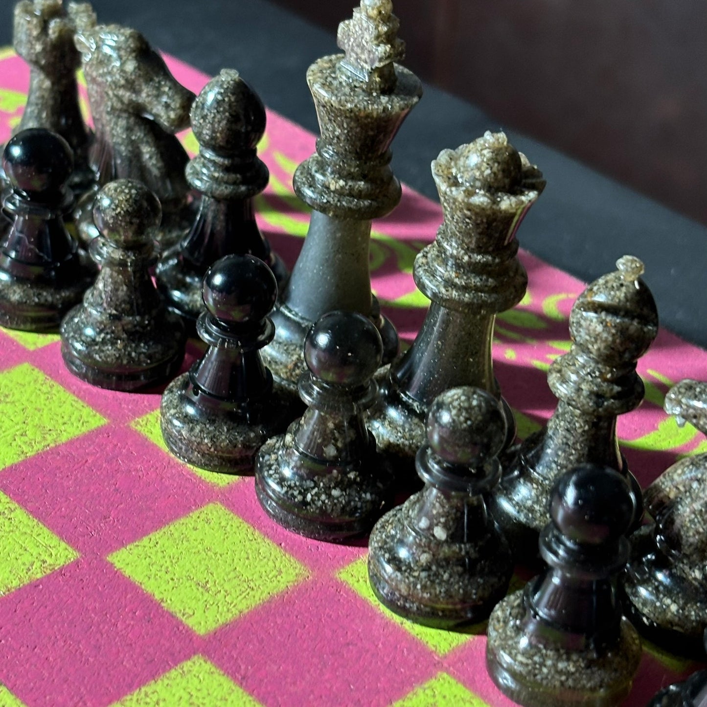 Neon Green Pink - Painted Chess Set