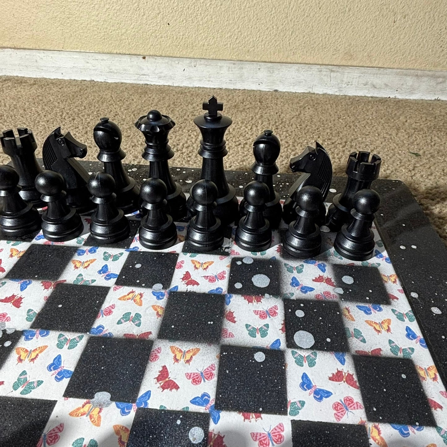 Simplistic Butterflies - Large Deluxe Chess Set