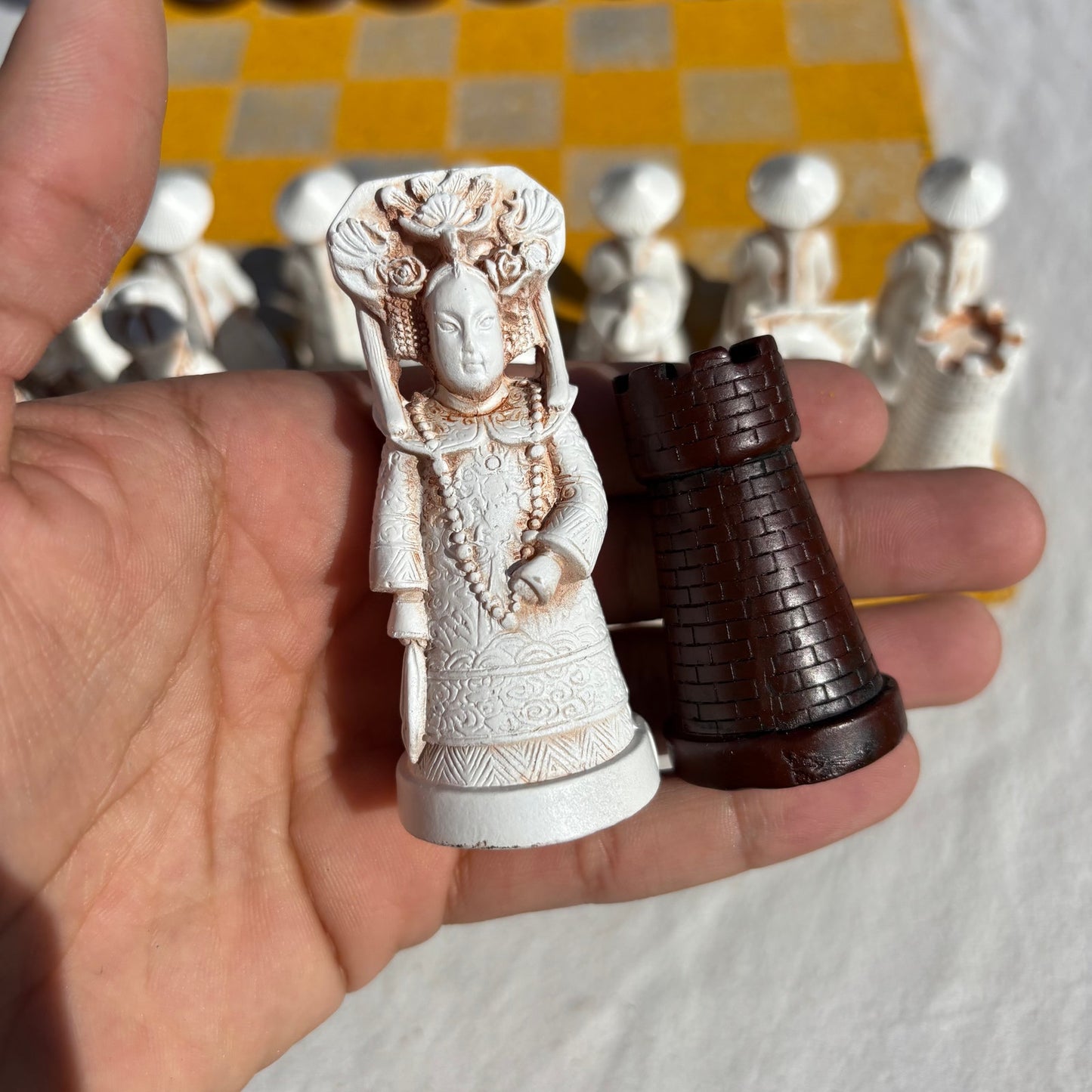 Golden Yellow - Chinese Edition Chess Set