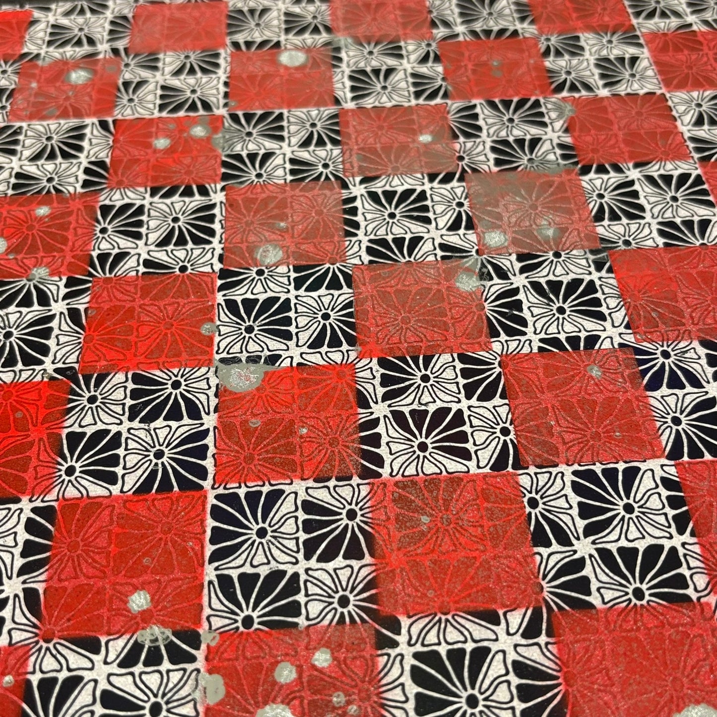 Red Black Prestige- Scrapbook Chess Set