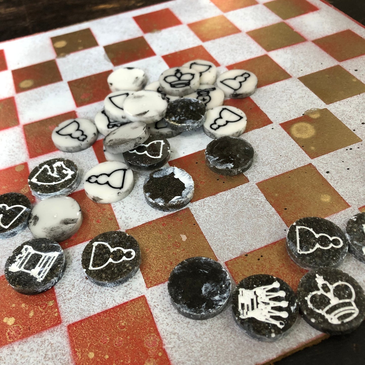 Fancy Golden Red - Painted Chess Set
