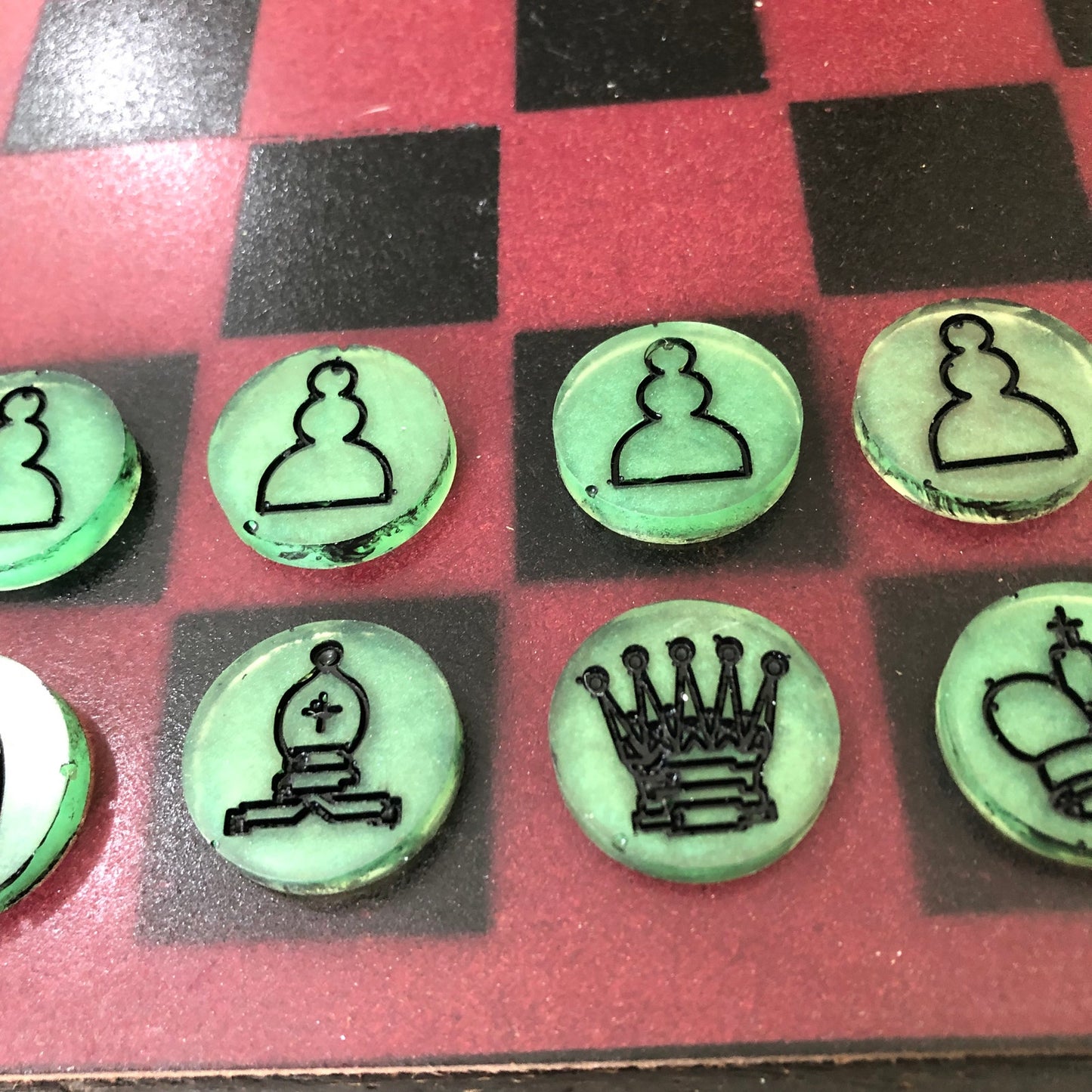 Alien Red- Painted Chess Set