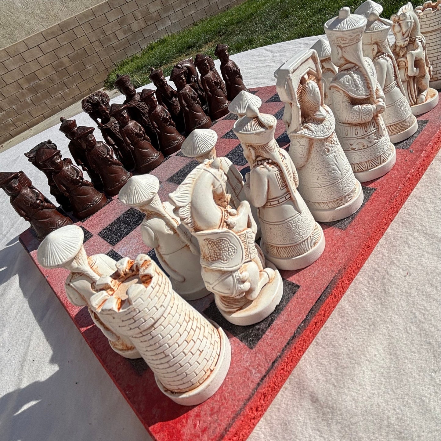 Mystic Red Black Fade - Chinese Edition Chess Set