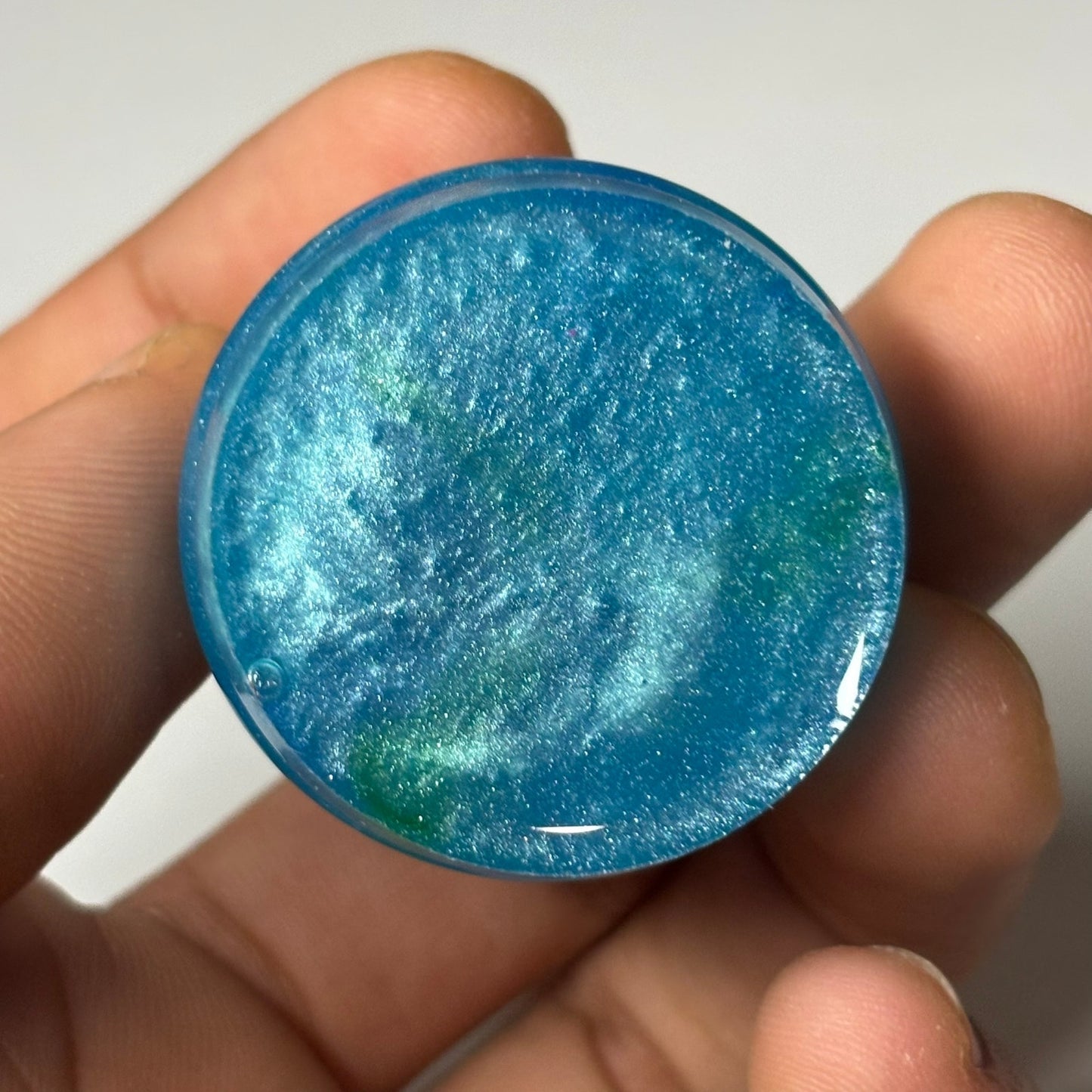 Green/Blue Enmeshed Knight - Handmade Resin Keychain - Large Edition