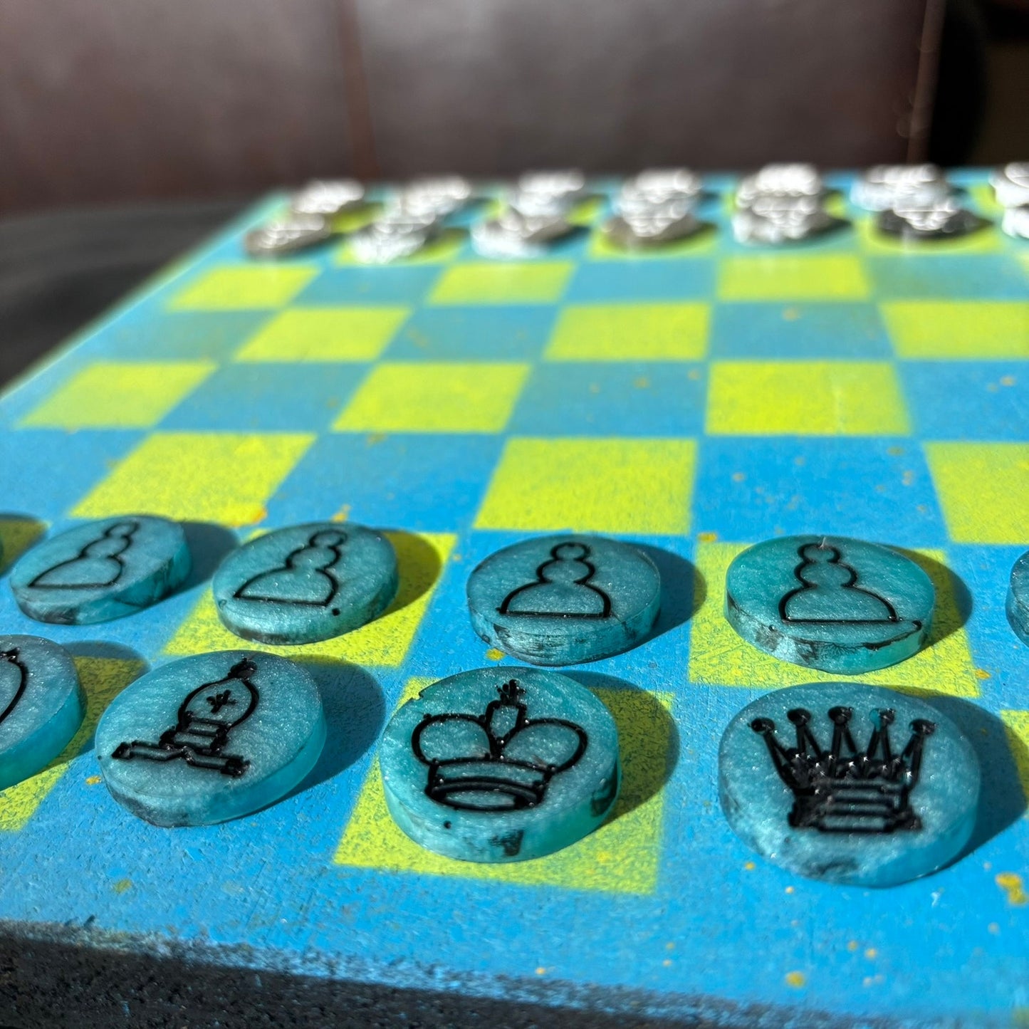Neon Green Sky Blue - Painted Chess Set