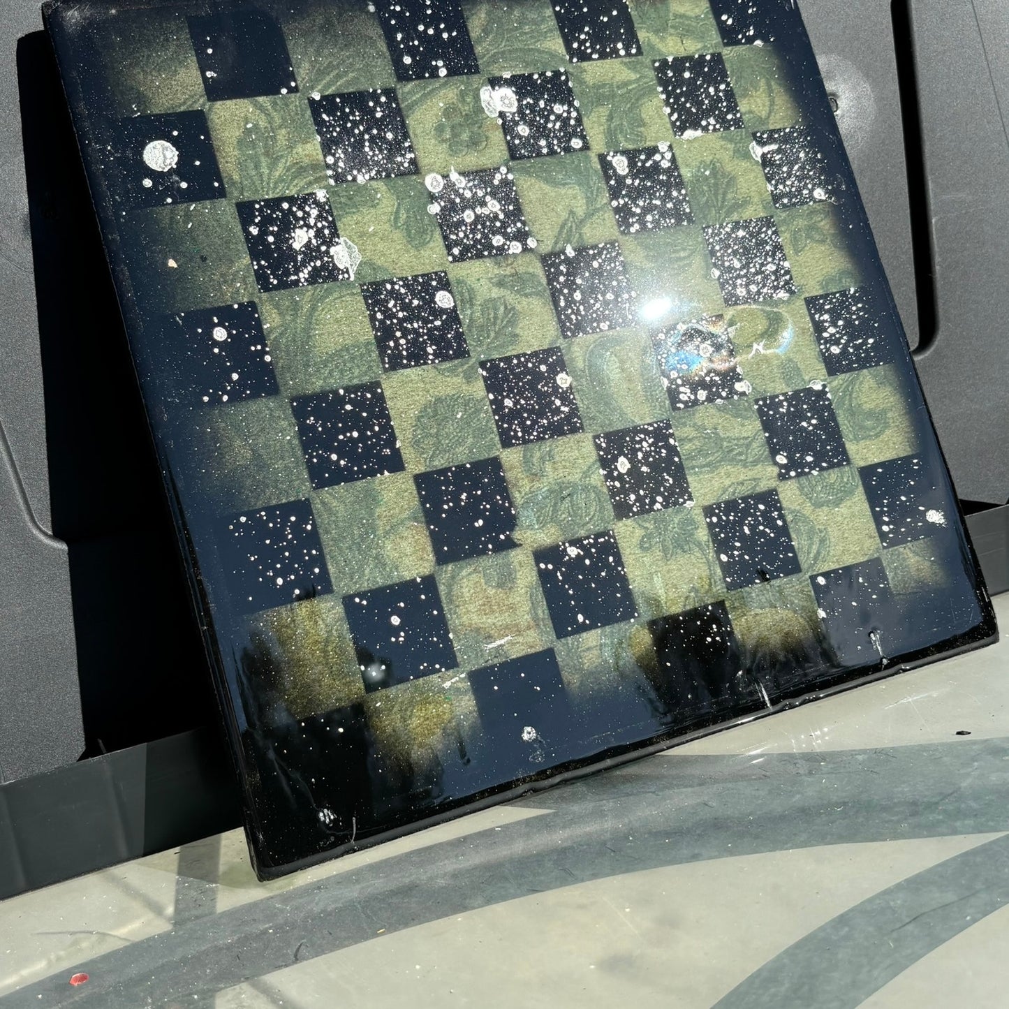 Velvet Green Pattern - Resin Coated Chess Board