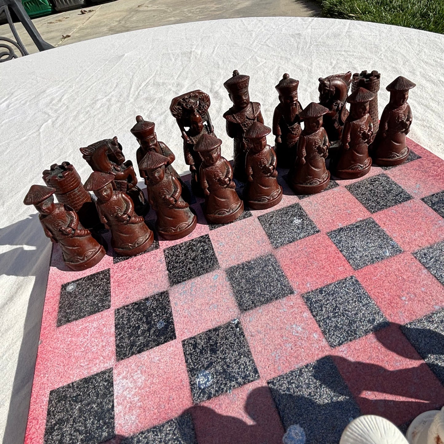 Mystic Red Black Fade - Chinese Edition Chess Set