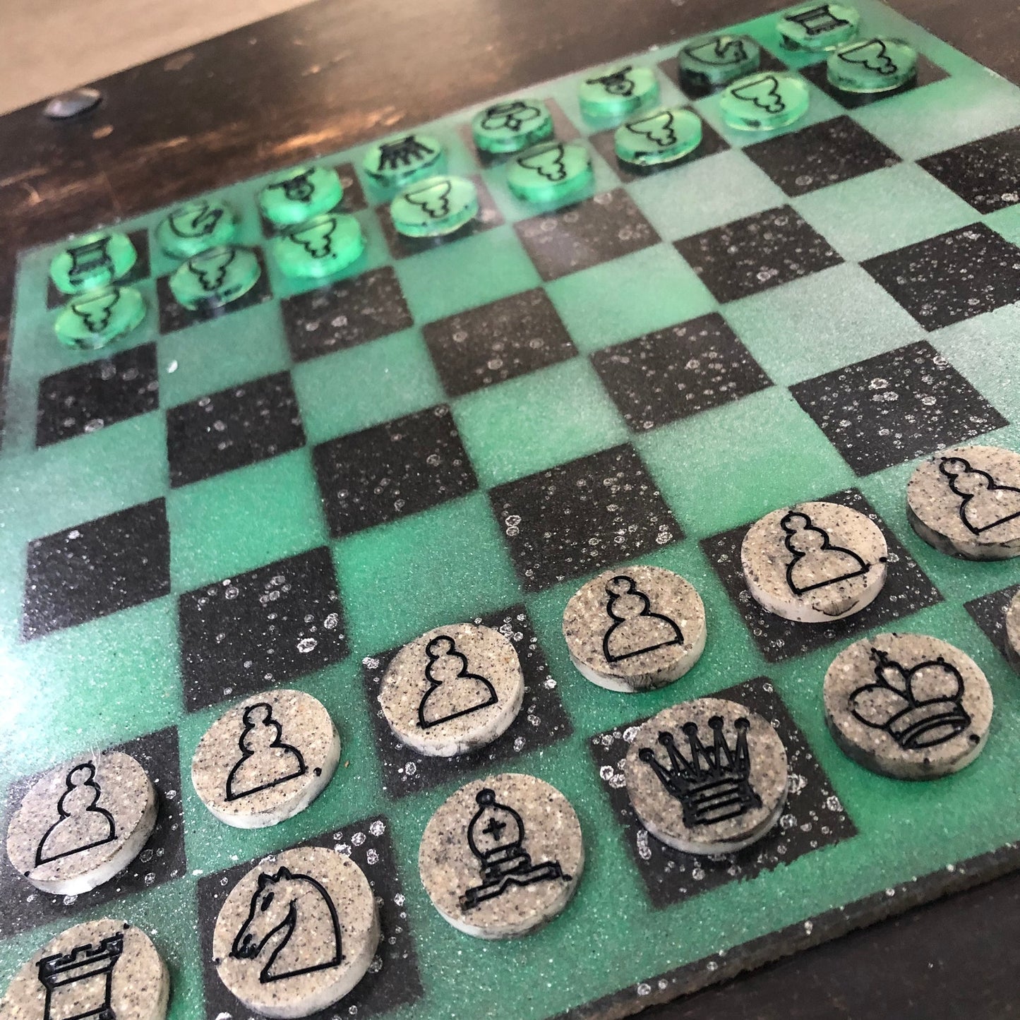 Snow Green - Painted Chess Set