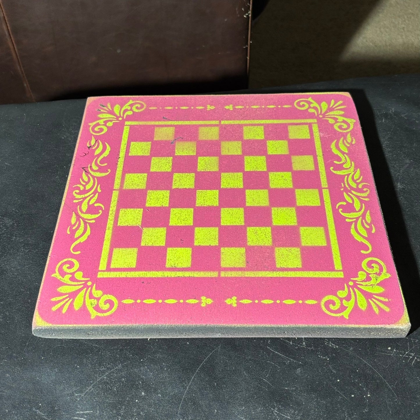 Neon Green Pink - Painted Chess Set