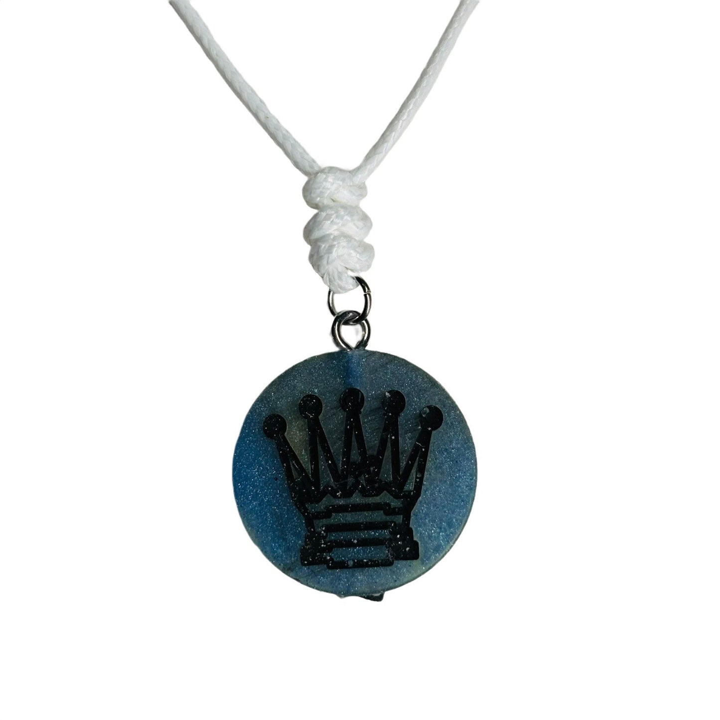 🎁 Blue Queen - Handmade Resin Chess Necklace (100% off)
