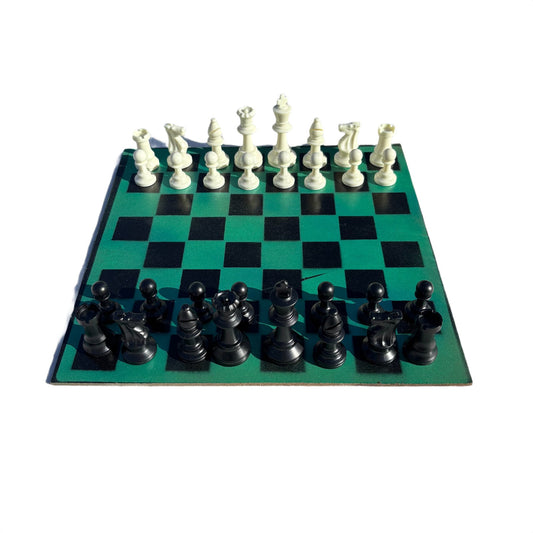 Green & Black - Painted Chess Set