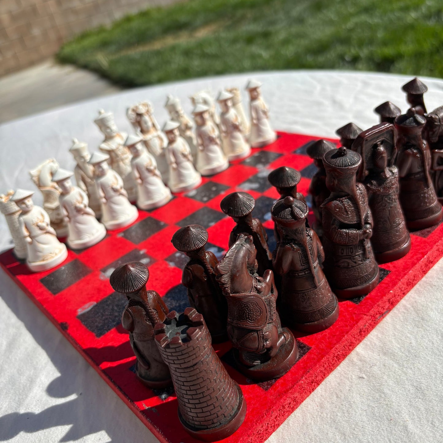Candy Red & Black - Chinese Edition Chess Set