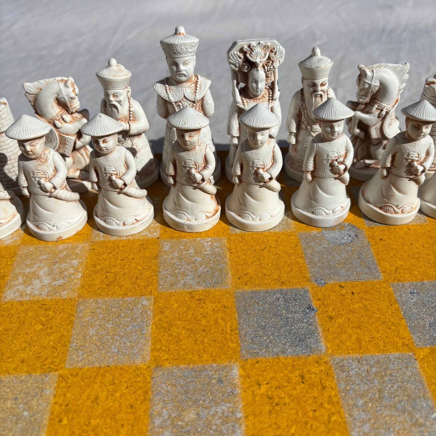Golden Yellow - Chinese Edition Chess Set