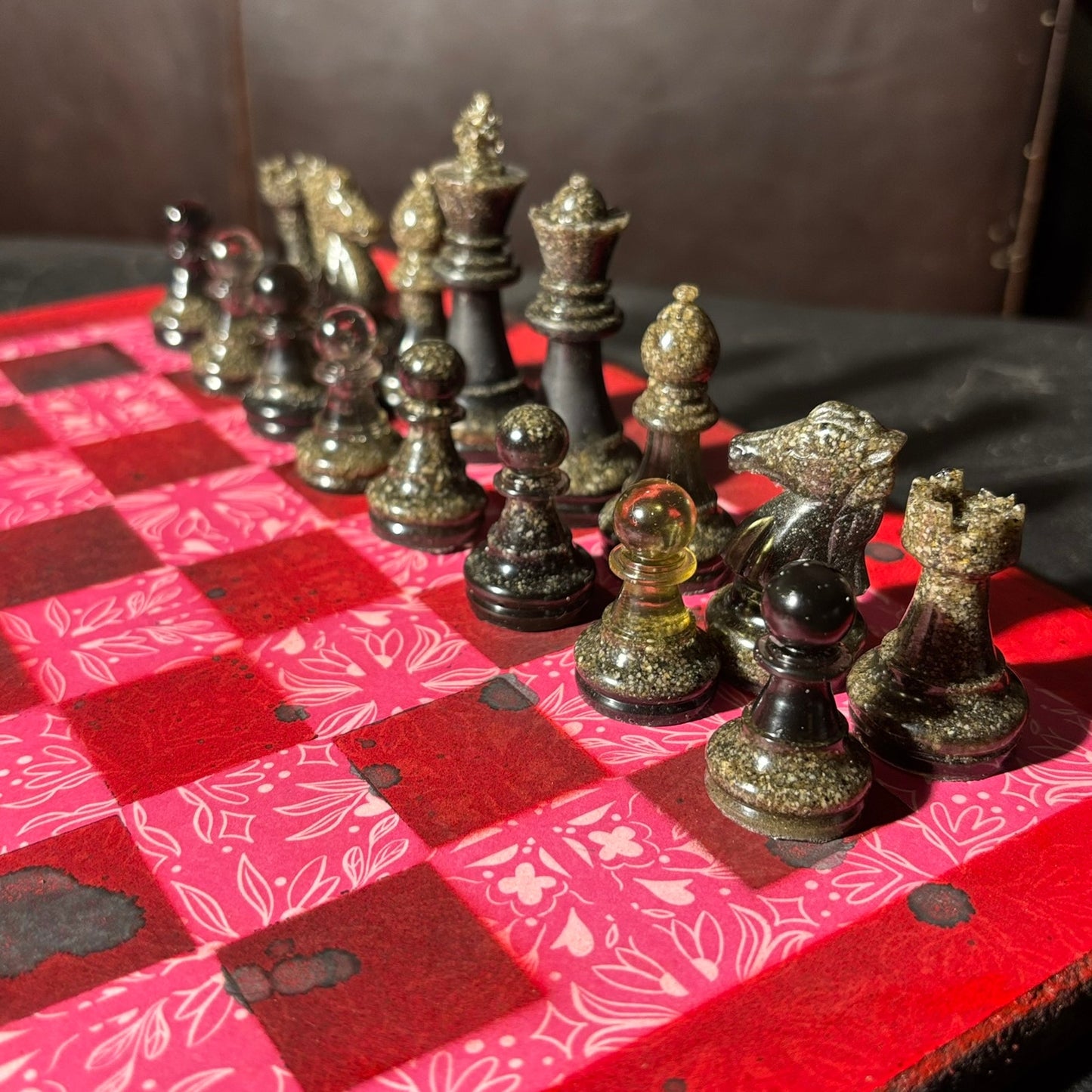 Utopia Vintage Red- Scrapbook Chess Set