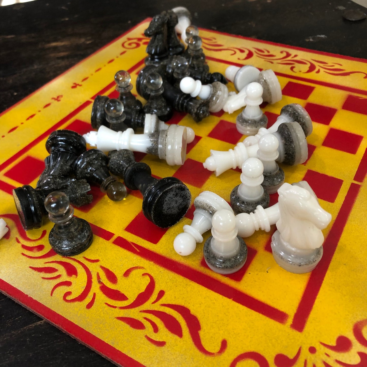 Royal Yellow & Red - Painted Chess Set