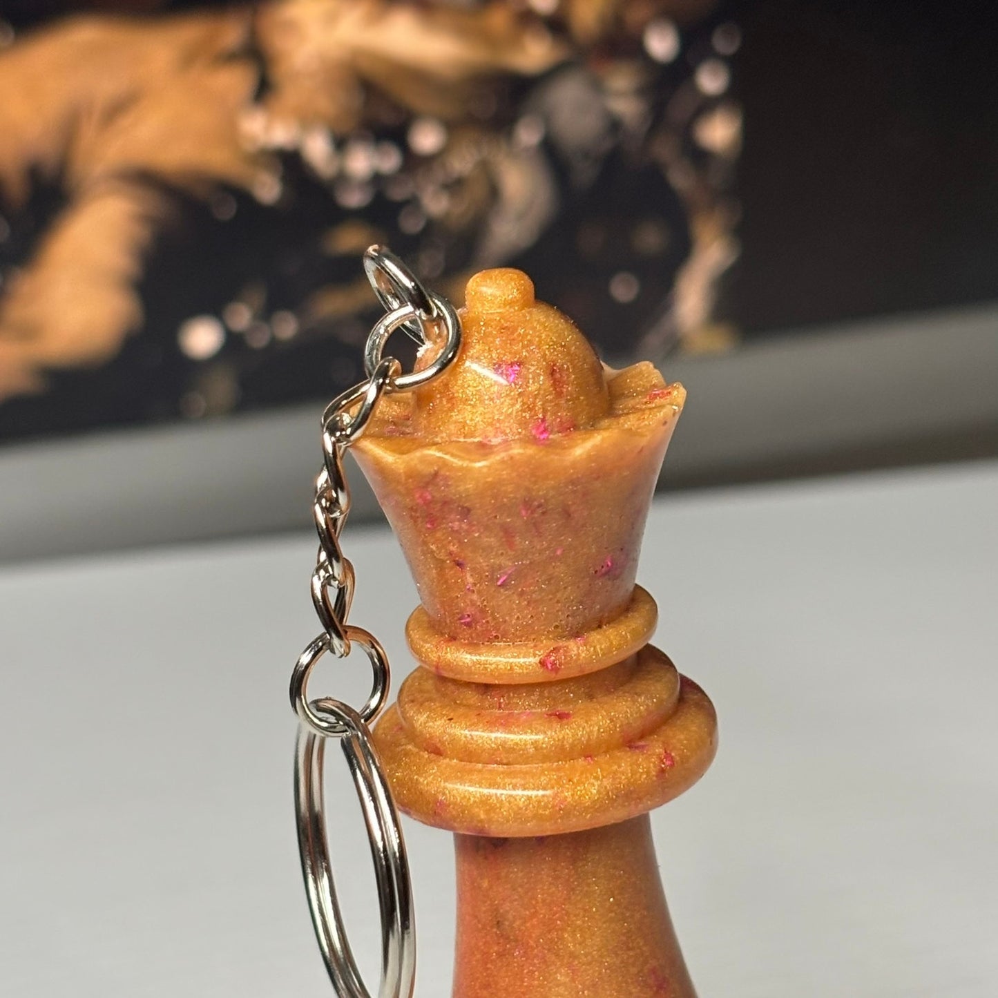 Cream Royal Queen - Handmade Resin Keychain - Large Edition