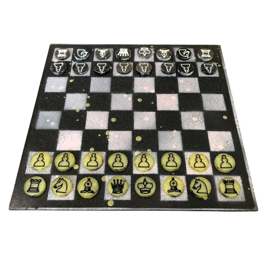Stealthy Green - Painted Chess Set