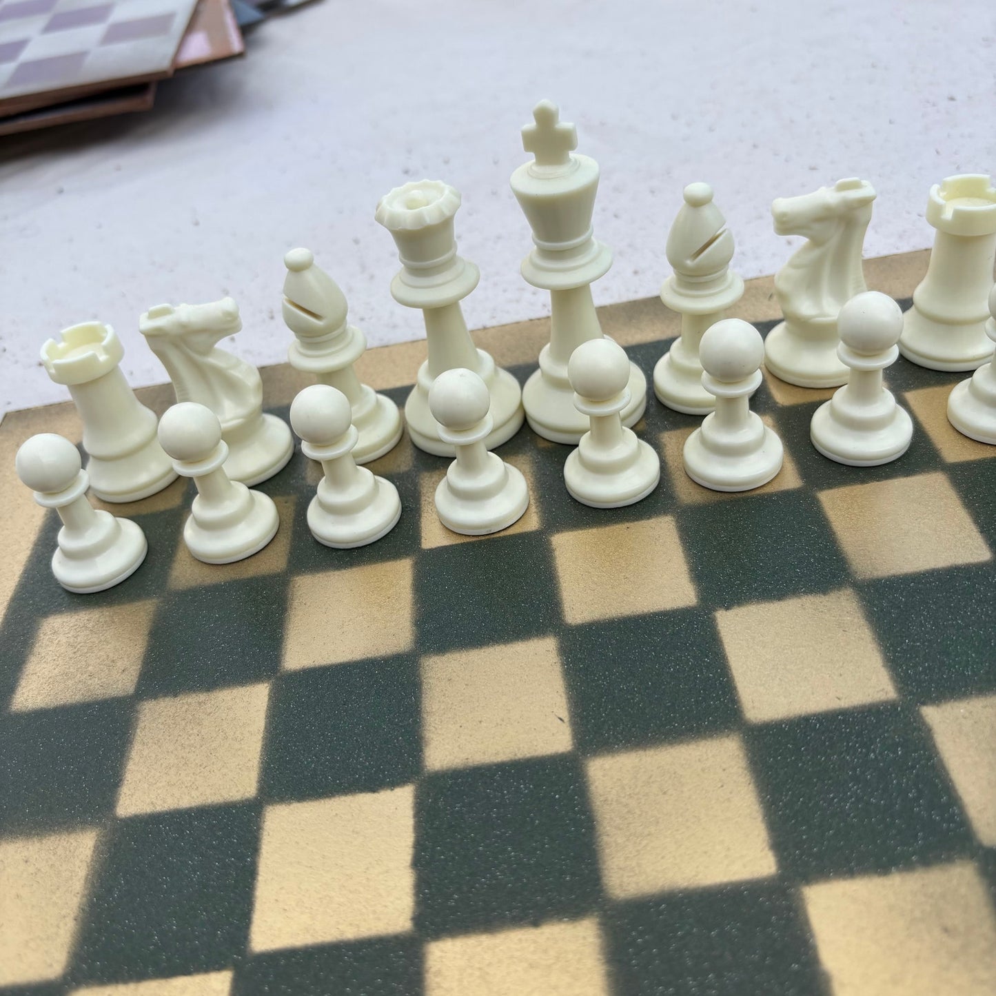 Vintage Golden Green - Painted Chess Set