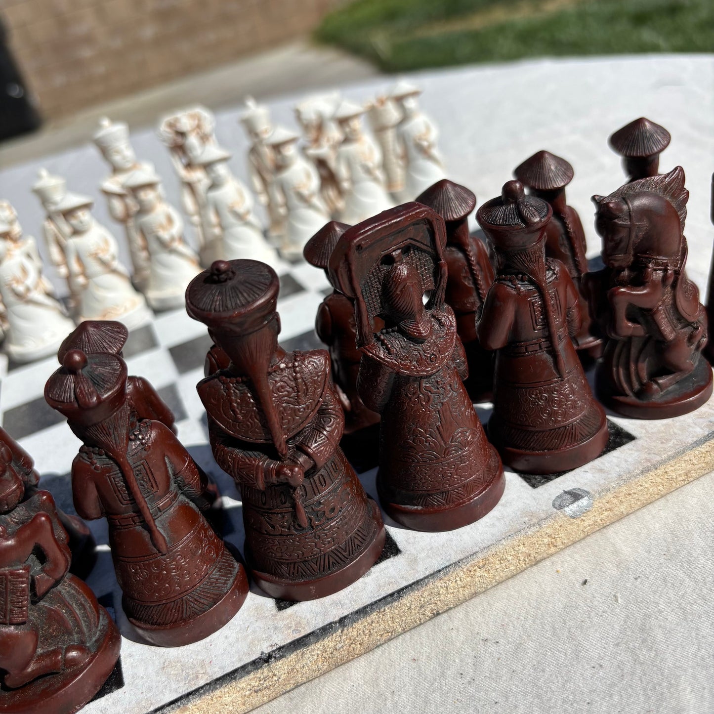 Black & White - Chinese Edition Chess Set