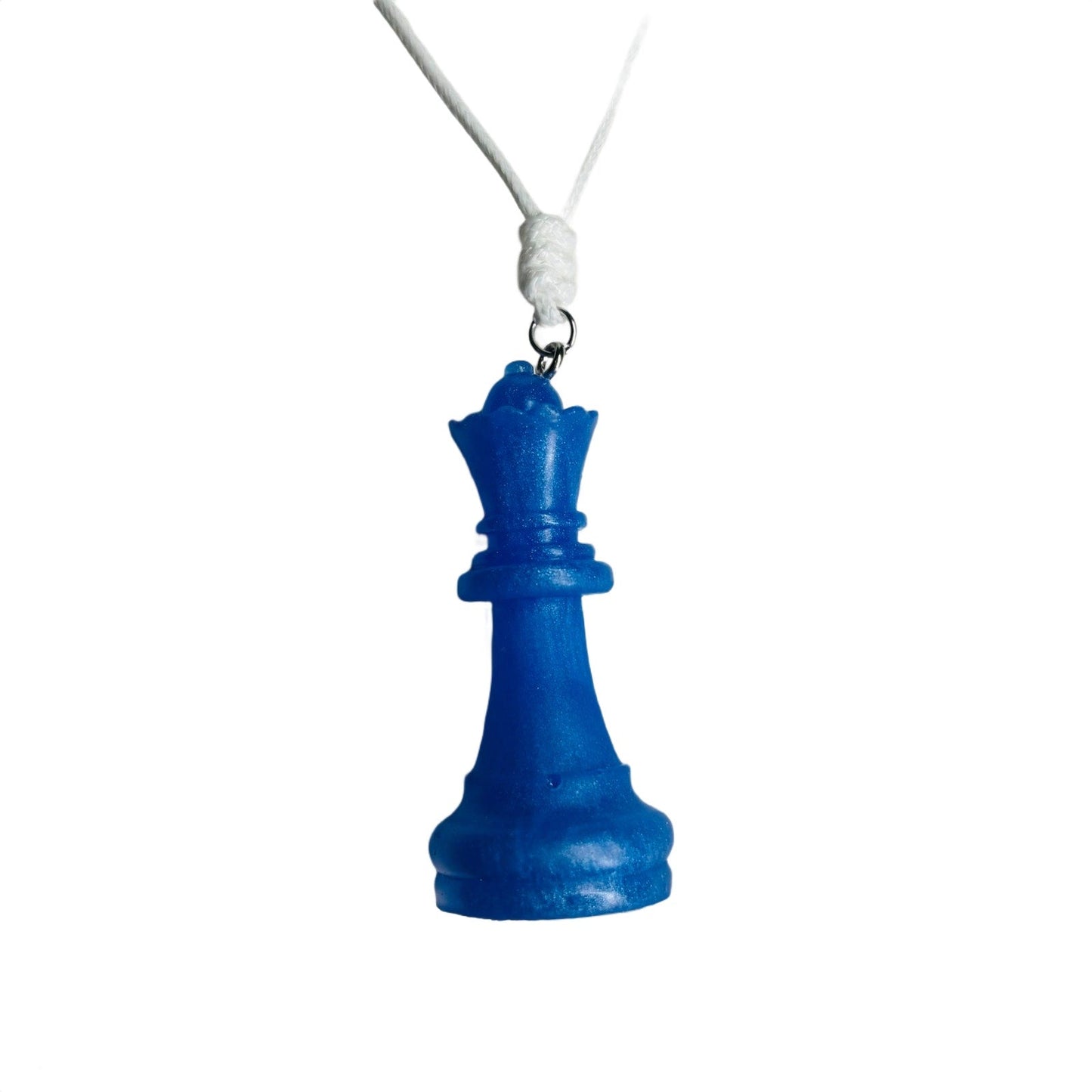 🎁 Blue Queen - Handmade Resin Chess Necklace (100% off)