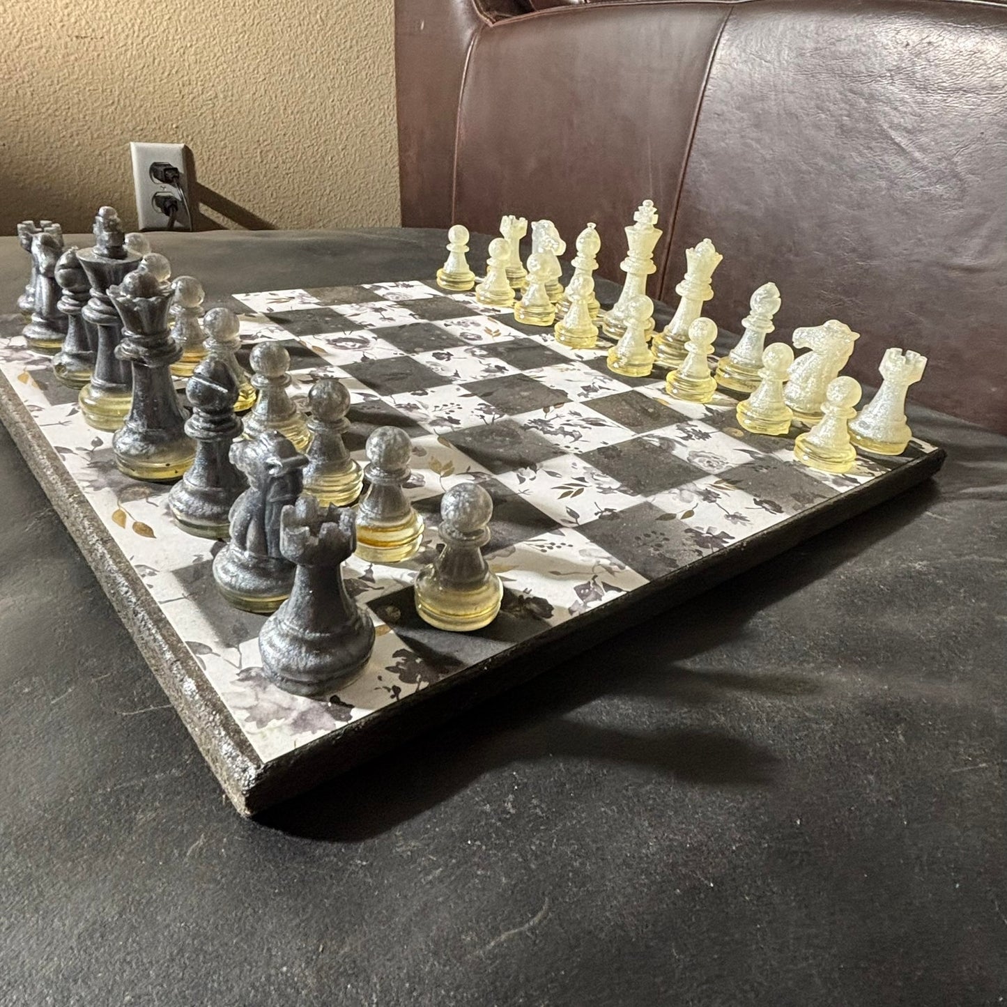 Black Flower - Scrapbook Chess Set