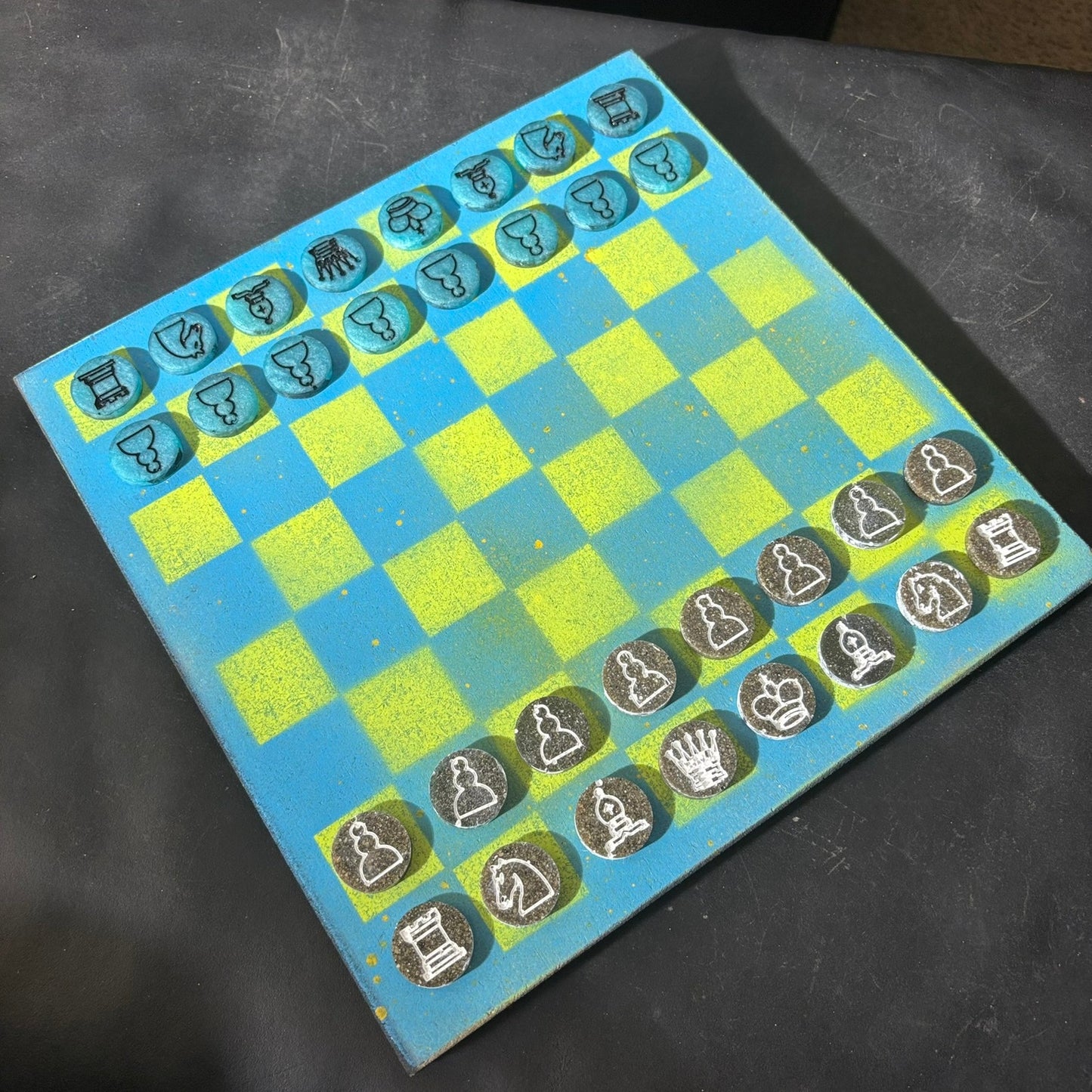 Neon Green Sky Blue - Painted Chess Set