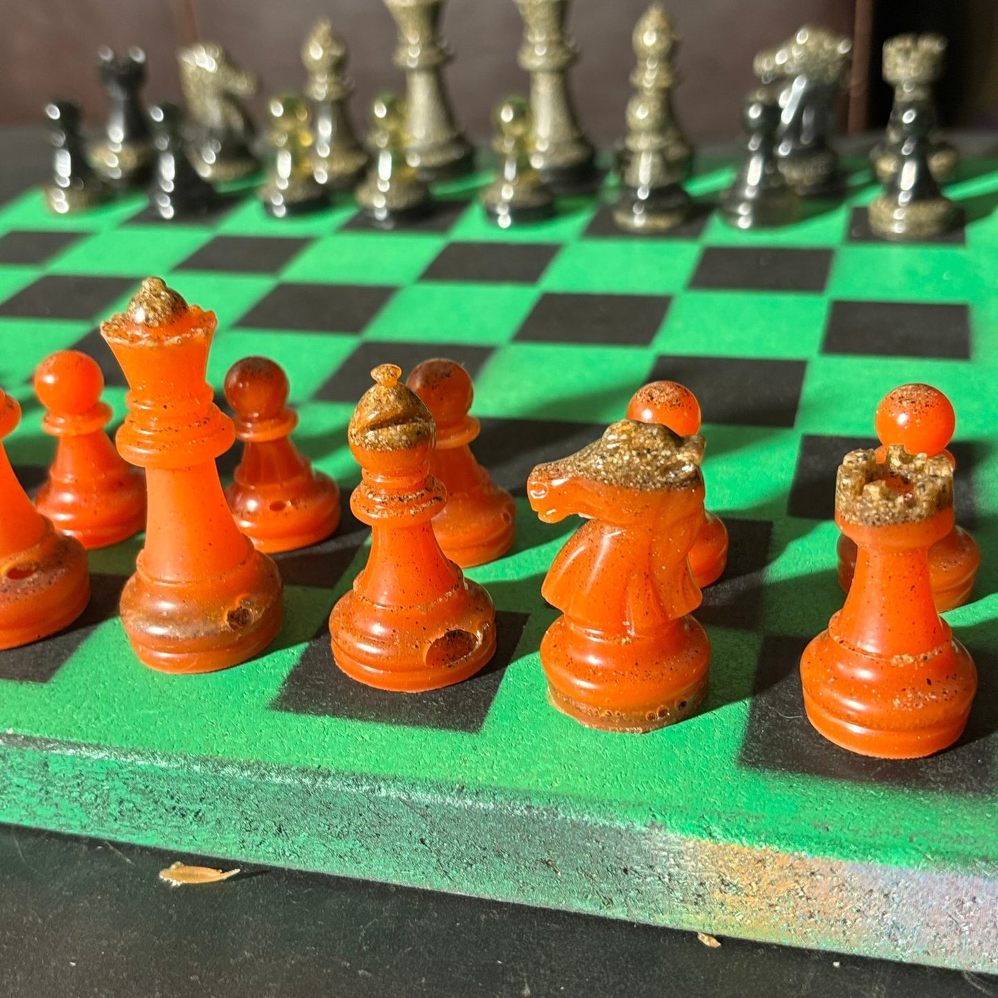 Opal Fire Green - Painted Chess Set