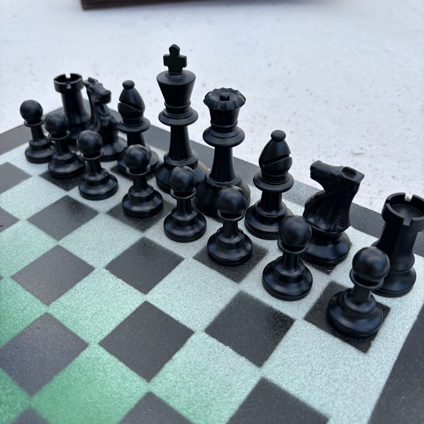 Fading Green - Painted Chess Set