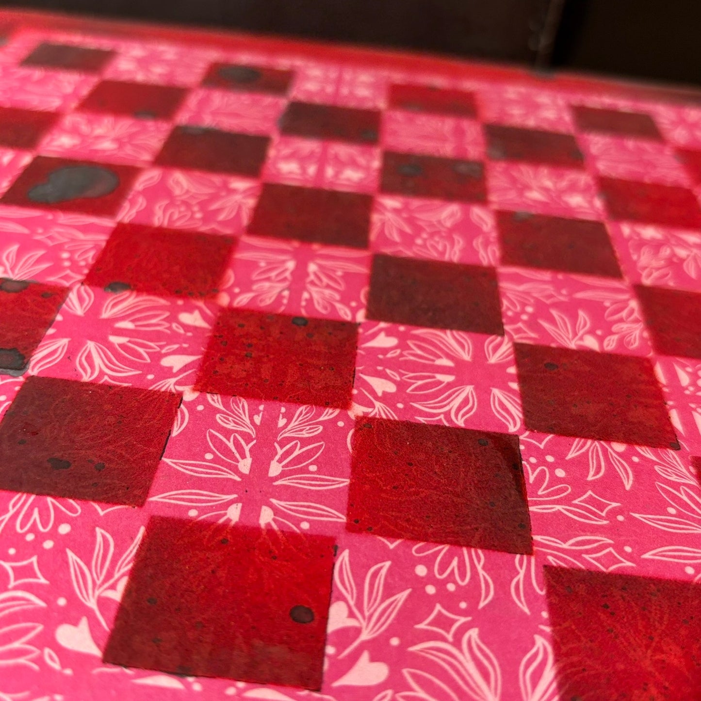 Utopia Vintage Red- Scrapbook Chess Set
