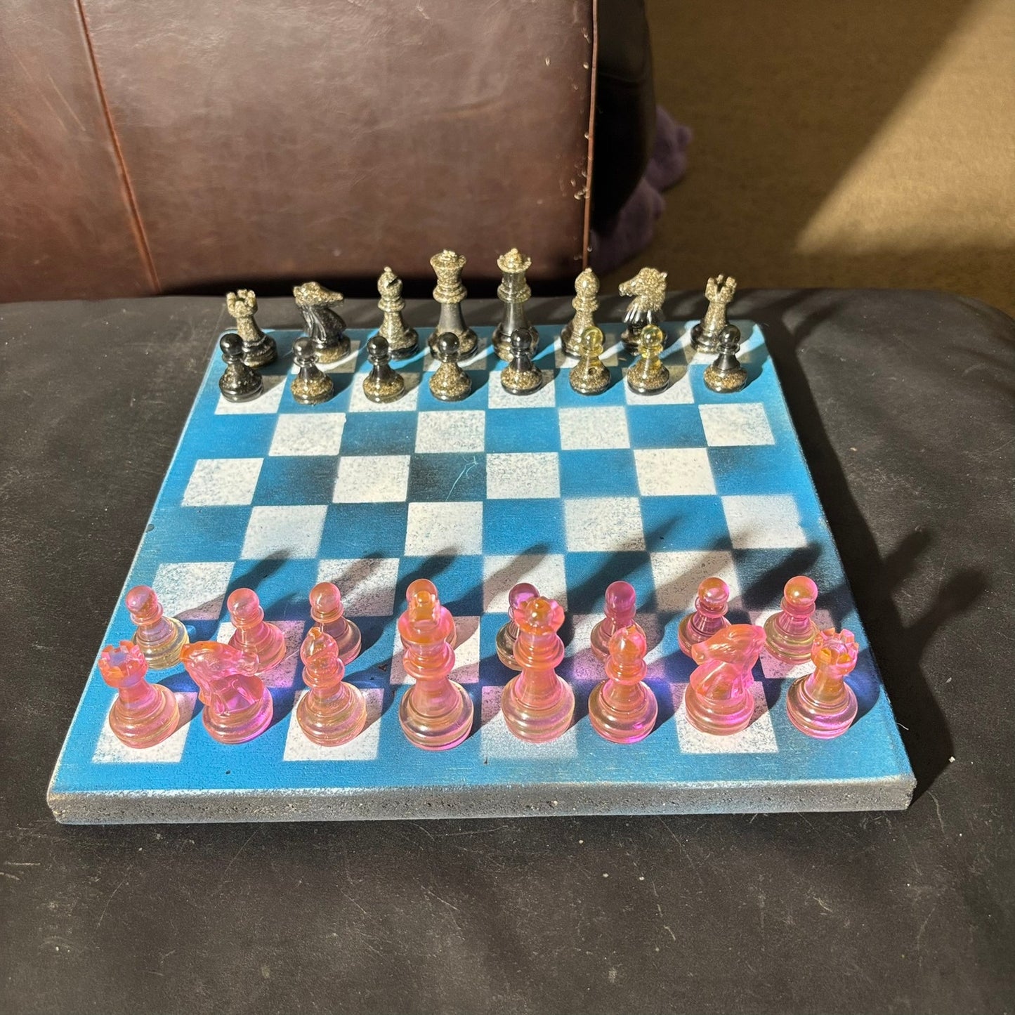 Blue & Pink Mesh - Painted Chess Set