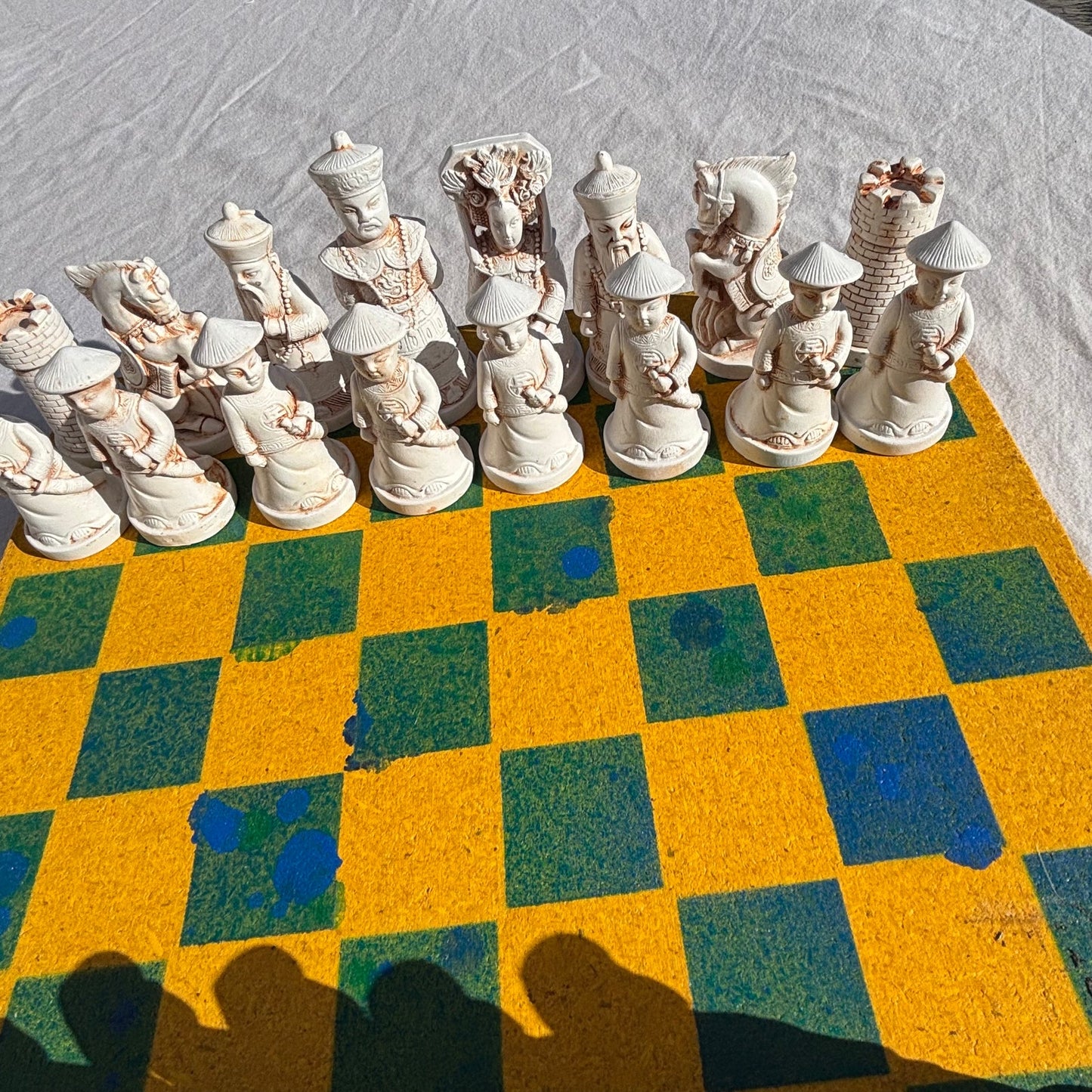 Green Bay Yellow - Chinese Edition Chess Set