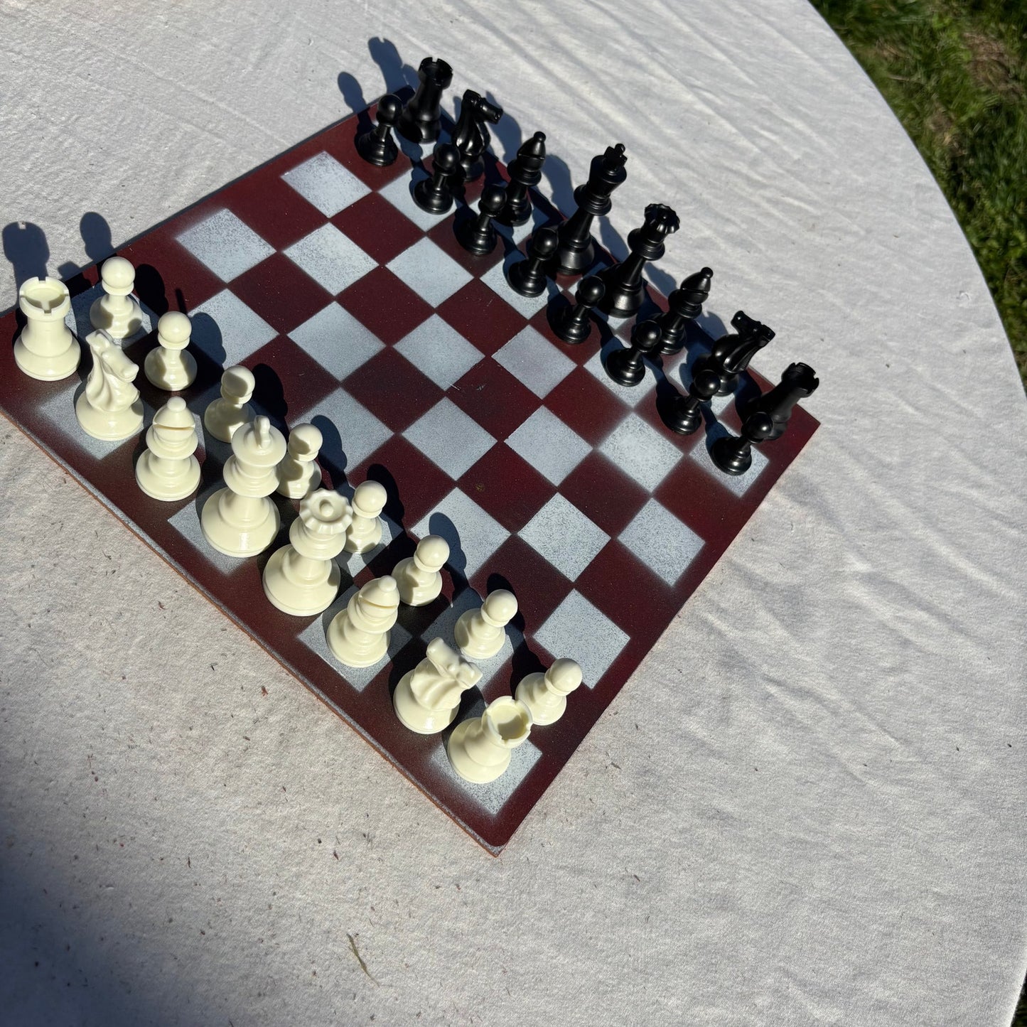 Fading Red - Painted Chess Set
