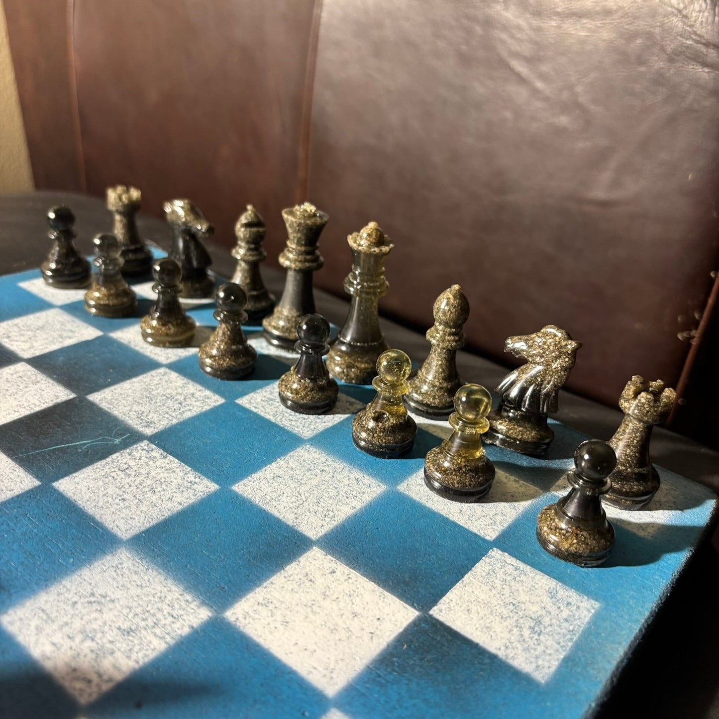 Blue & Pink Mesh - Painted Chess Set