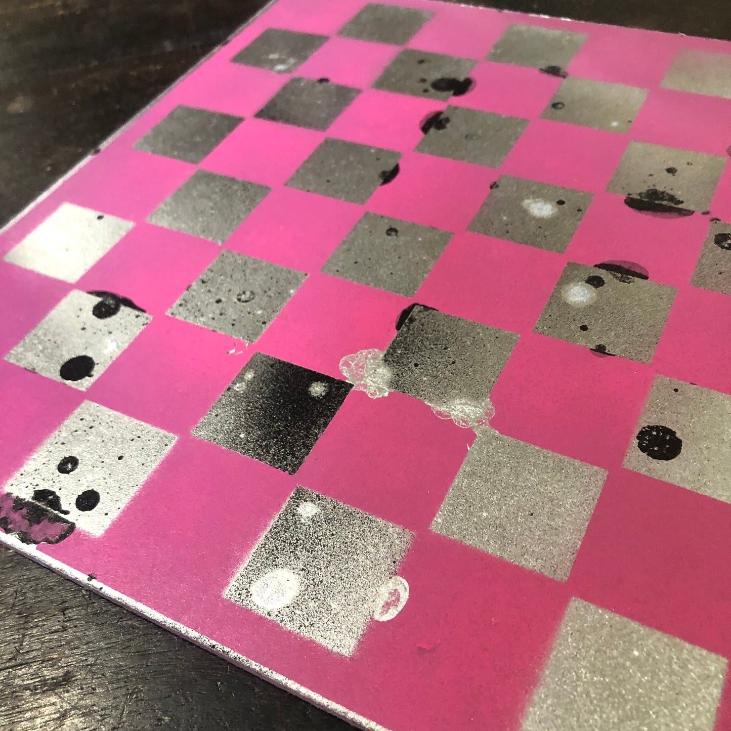 Chrome Fade Pink - Painted Chess Set