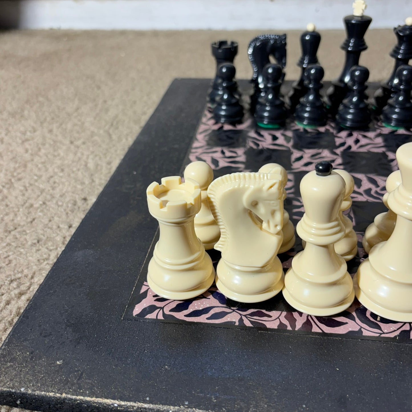Mystic Leaves - Large Deluxe Chess Set