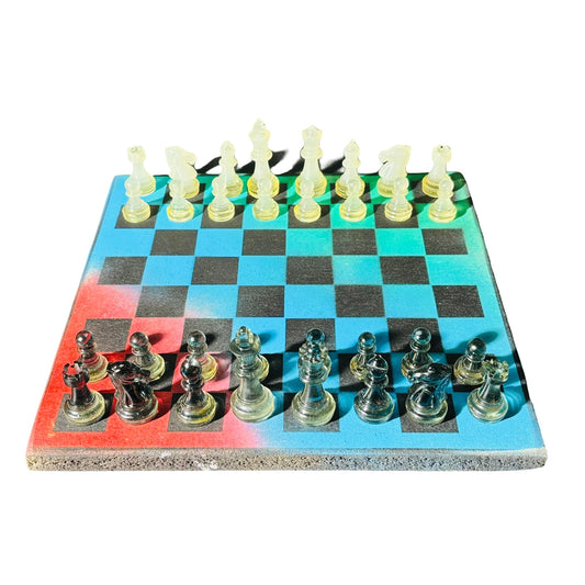 Color Mesh - Painted Chess Set