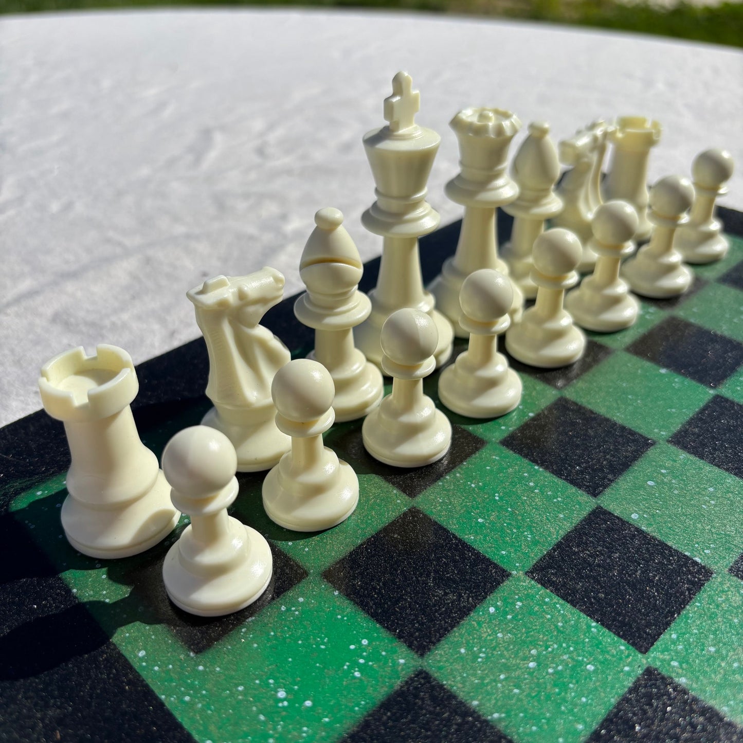 Green & Black - Painted Chess Set