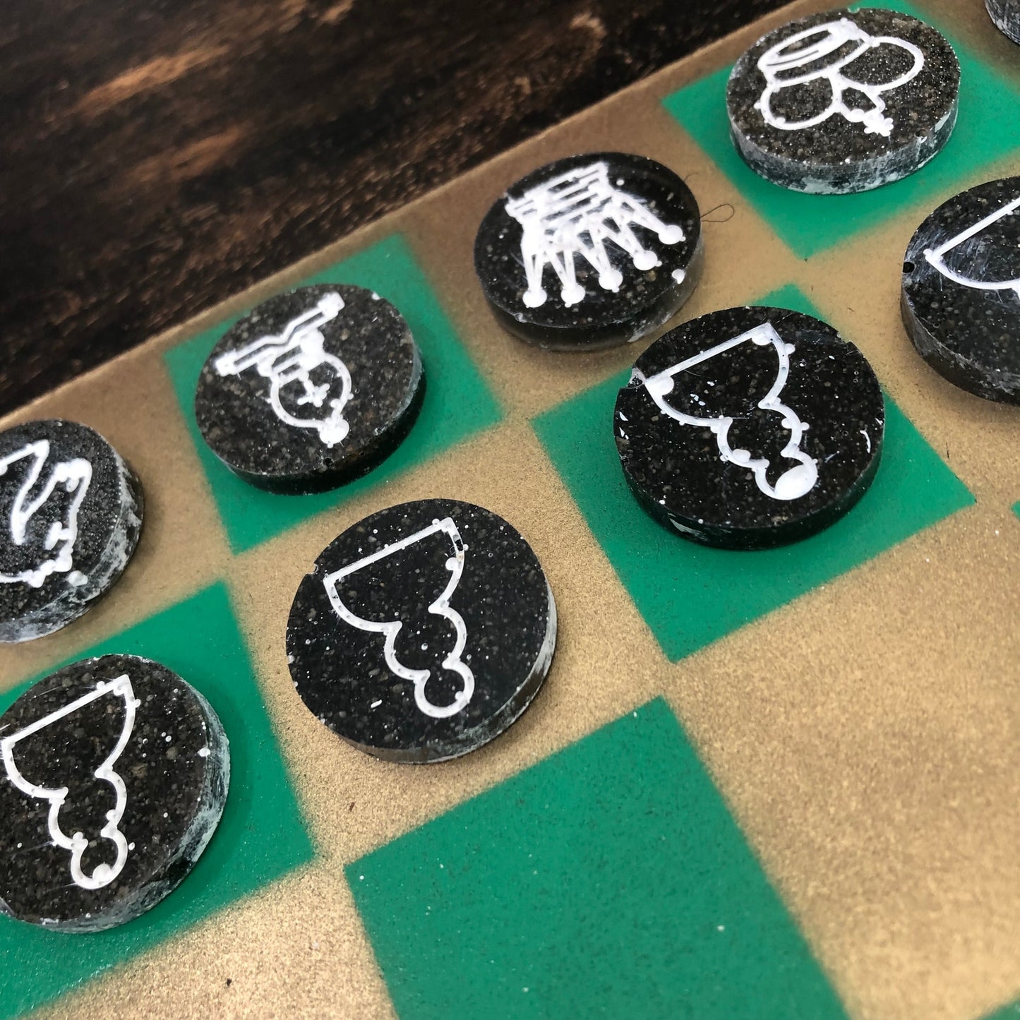Golden Green - Painted Chess Set