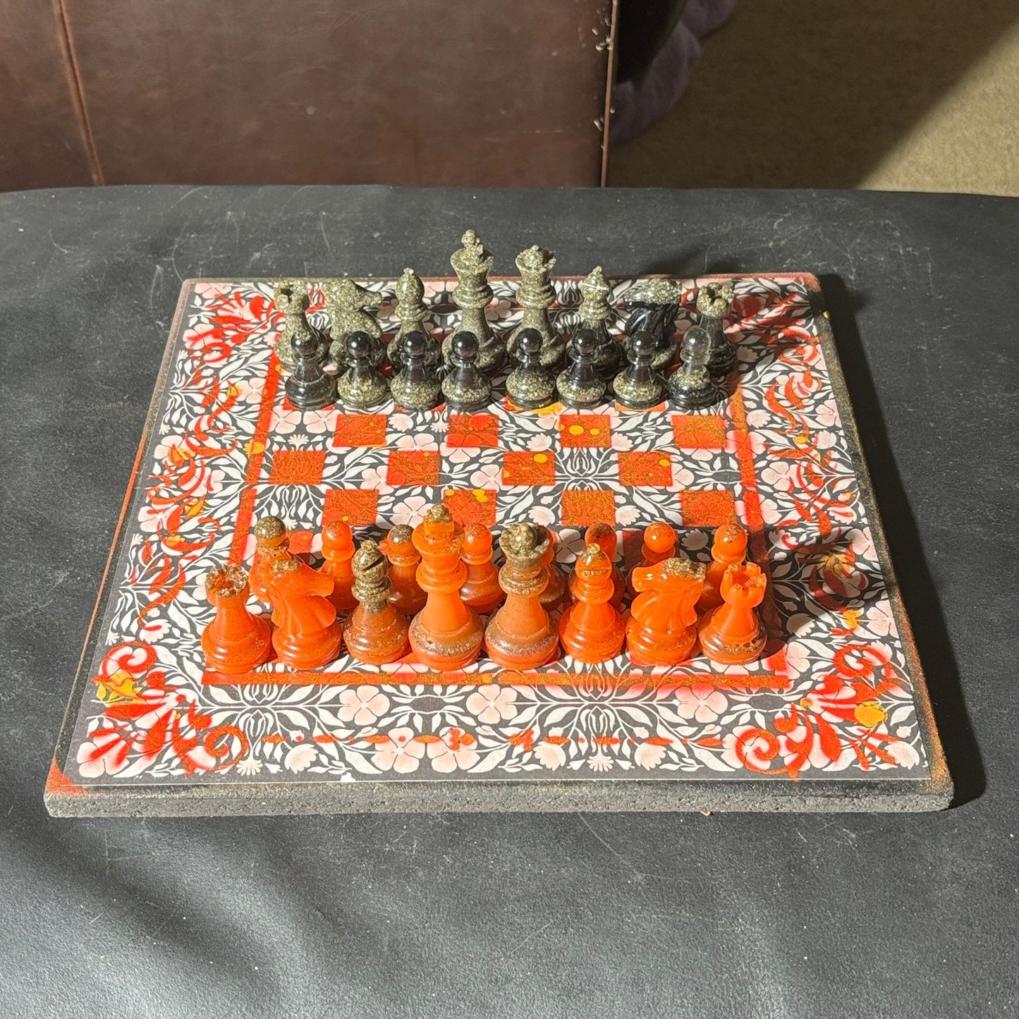 Supreme Royal Red - Scrapbook Chess Set