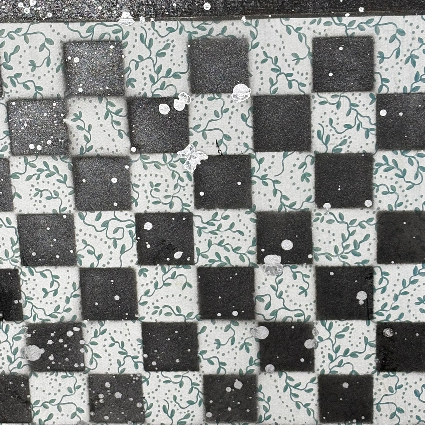 Vintage Pattern Chrome Drip - Large Scrapbook Chess Board