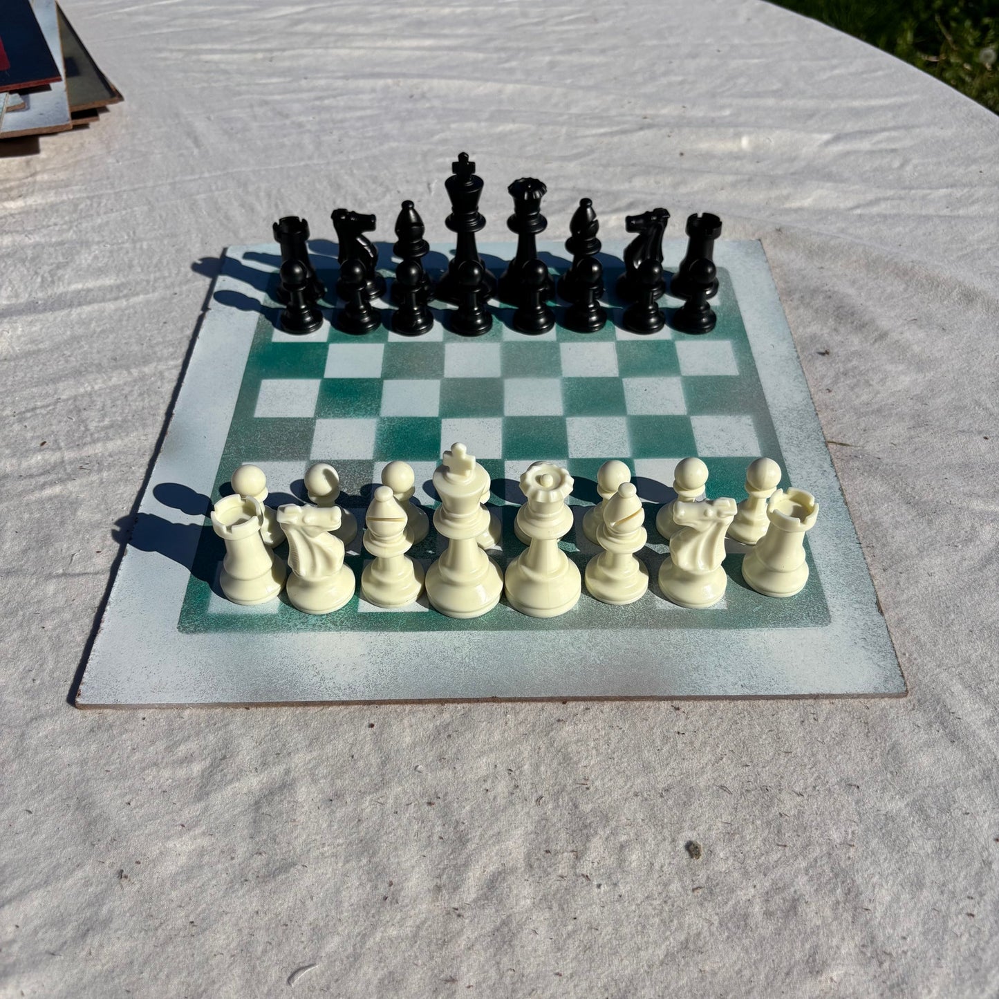 Simplistic Green - Painted Chess Set