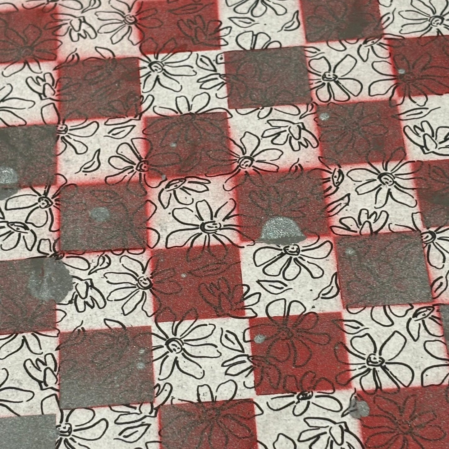 Silver Mist Red - Scrapbook Chess Set