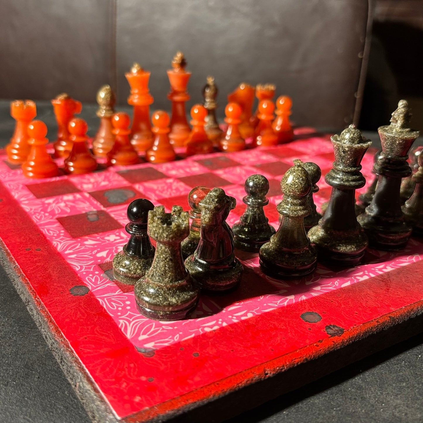 Utopia Vintage Red- Scrapbook Chess Set