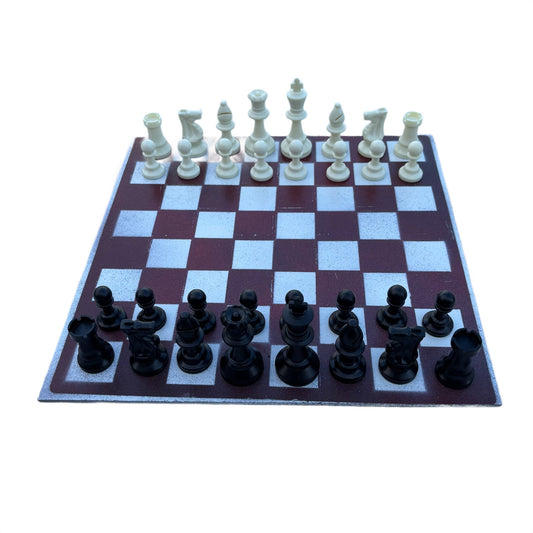 Simple Red - Painted Chess Set