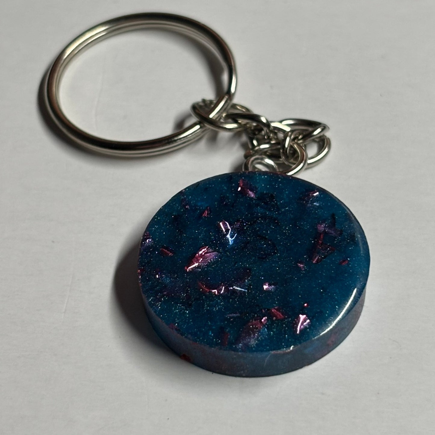Blue Red Queen - Handmade Resin Keychain - Flat Edition