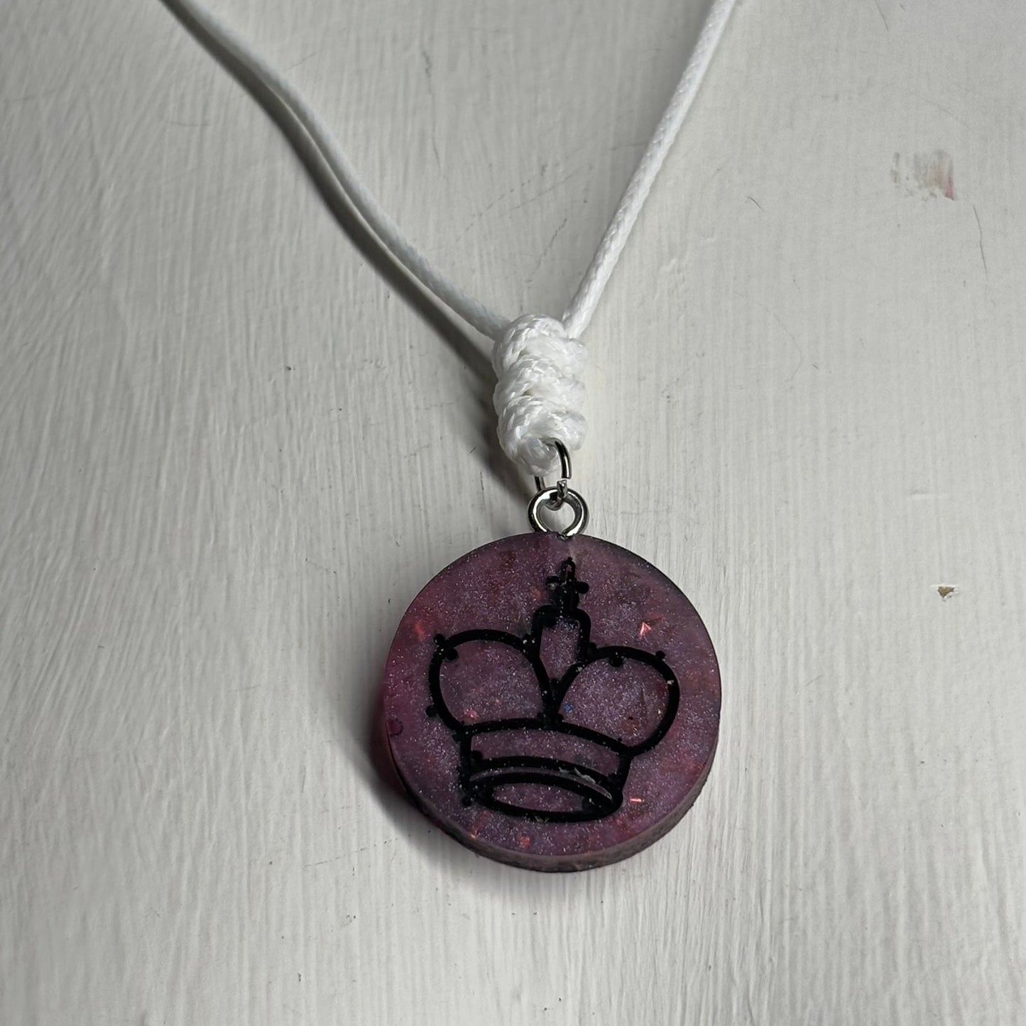 Purple King - Handmade Resin Chess Necklace - Flat Edition