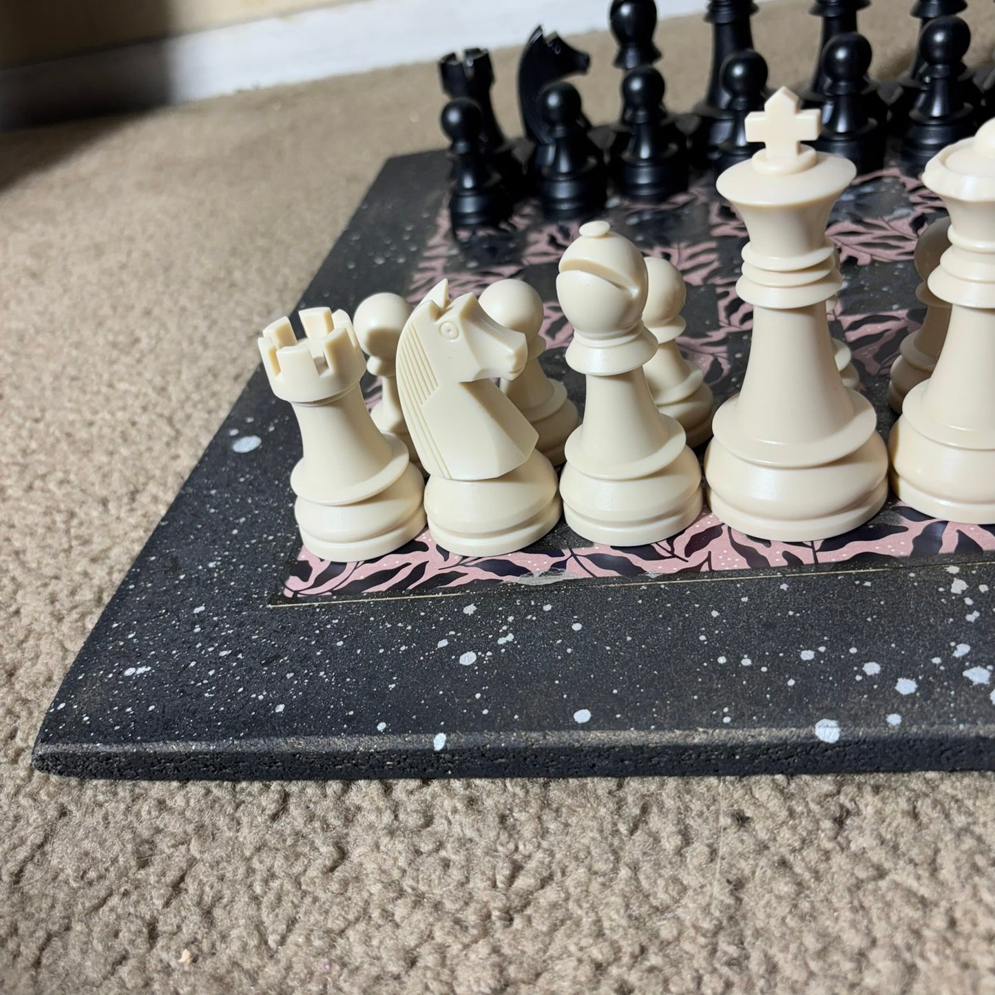 Luxury Pattern - Large Deluxe Chess Set