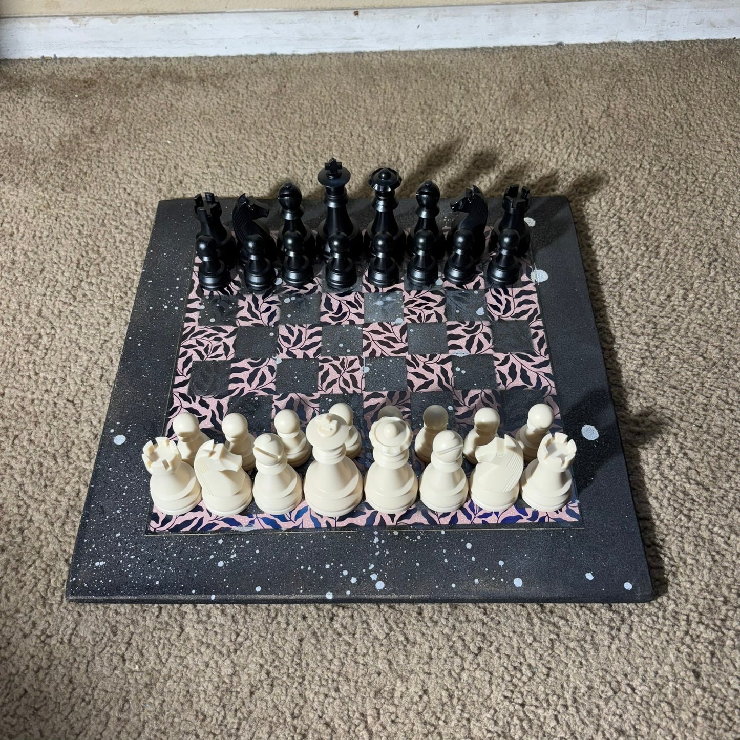 Luxury Pattern - Large Deluxe Chess Set